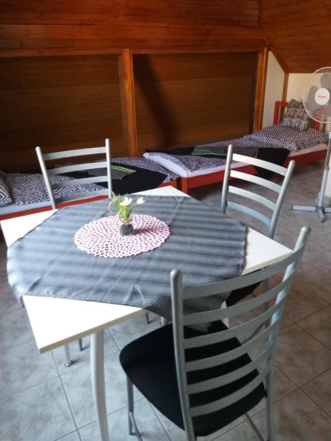 Azure House Aparthotel Keszthely Ngoại thất bức ảnh