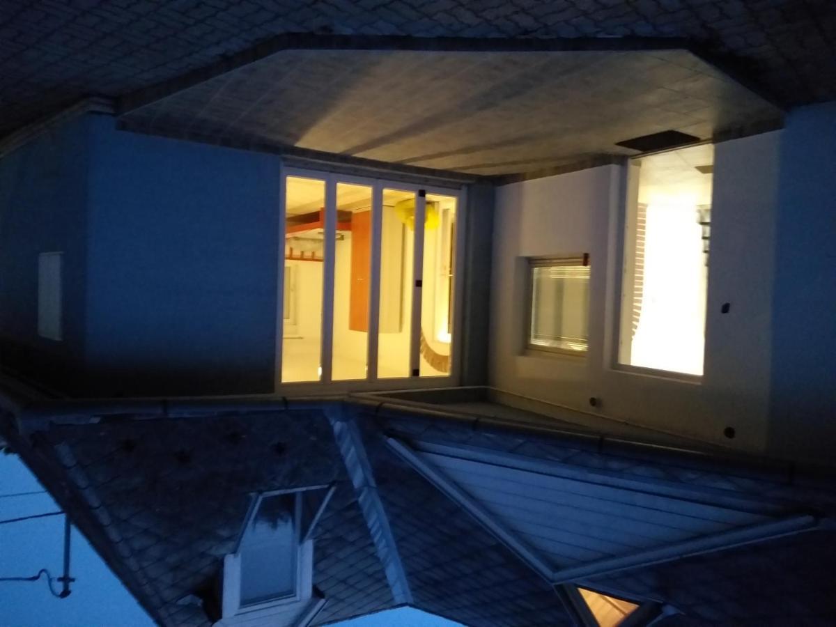 Azure House Aparthotel Keszthely Ngoại thất bức ảnh