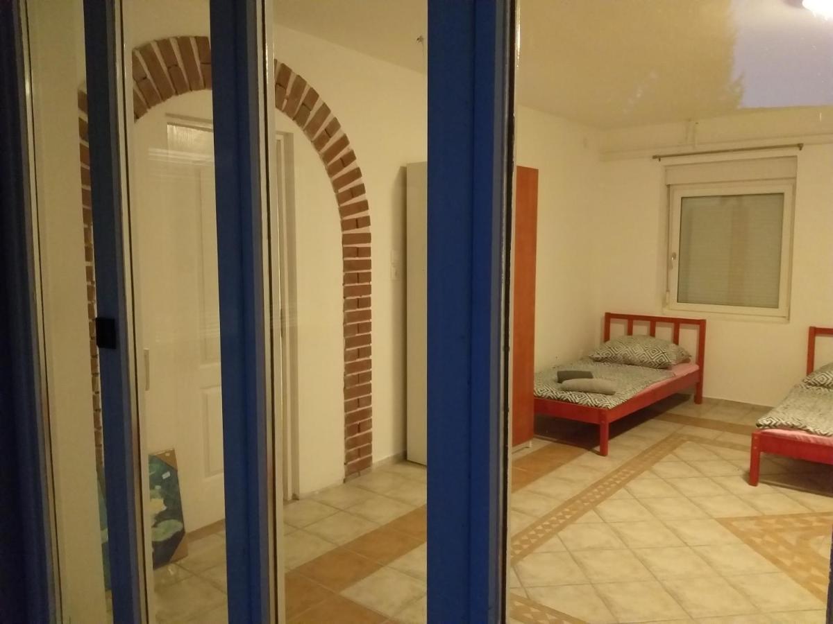 Azure House Aparthotel Keszthely Ngoại thất bức ảnh