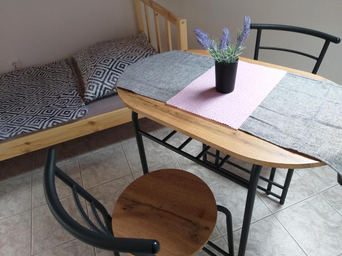 Azure House Aparthotel Keszthely Ngoại thất bức ảnh
