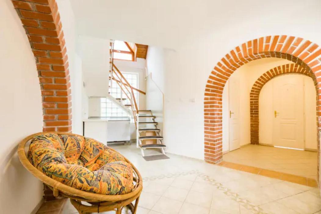 Azure House Aparthotel Keszthely Ngoại thất bức ảnh